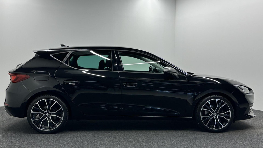 Seat Leon (P924KV) met abonnement