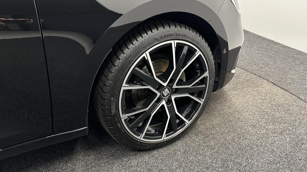 Seat Leon (P924KV) met abonnement