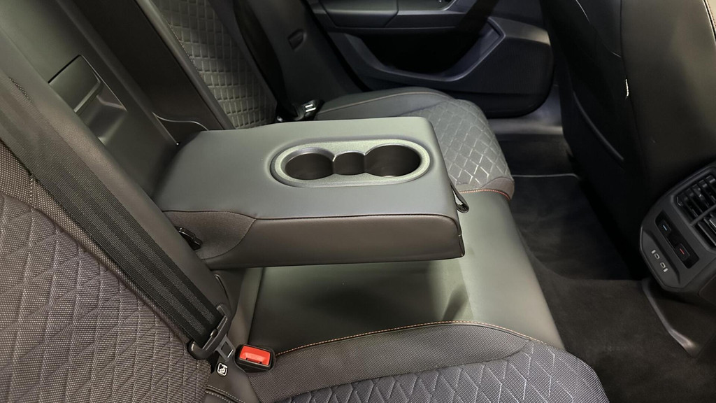 Seat Leon (P924KV) met abonnement