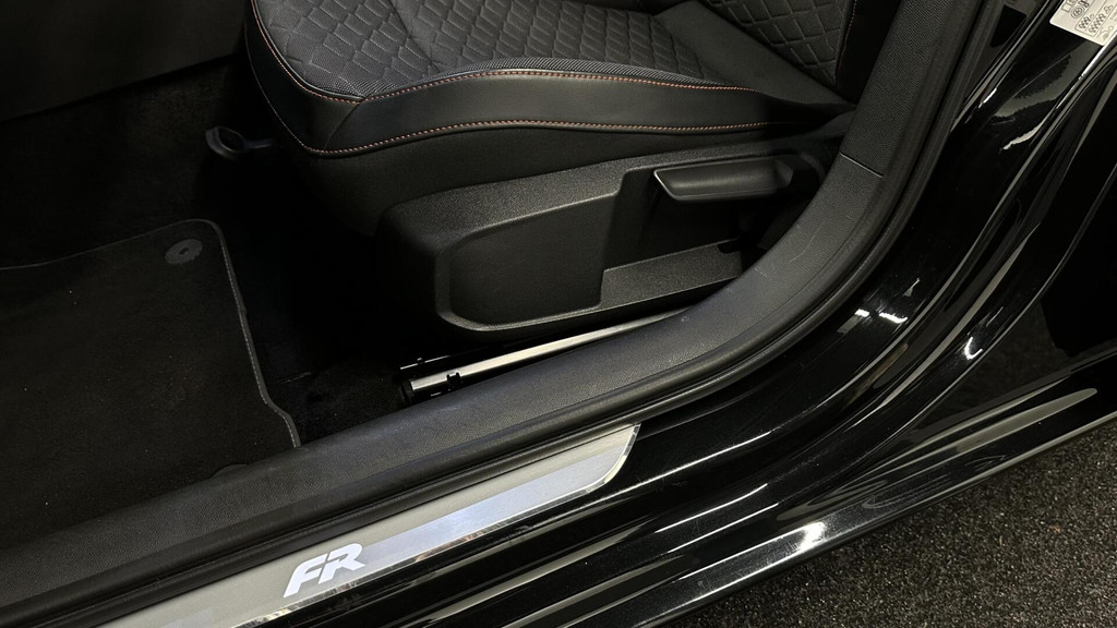 Seat Leon (P924KV) met abonnement