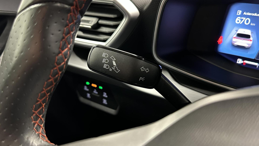 Seat Leon (P924KV) met abonnement