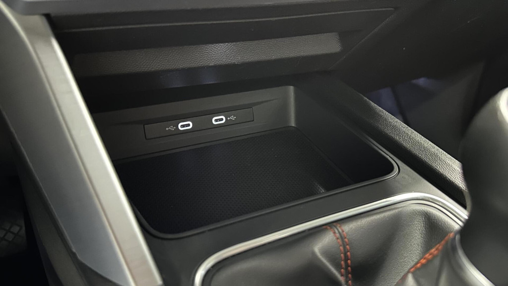 Seat Leon (P924KV) met abonnement