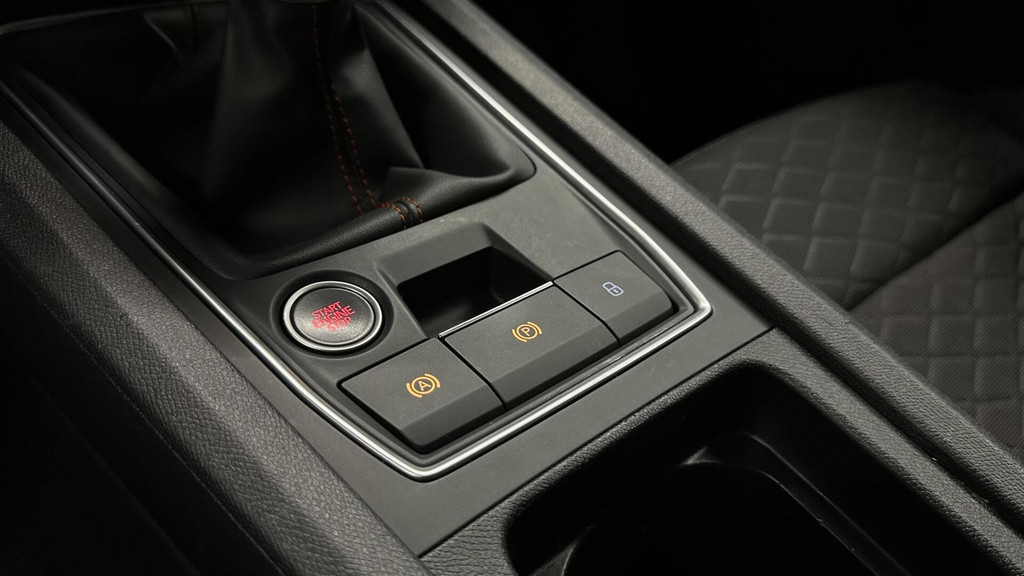 Seat Leon (P924KV) met abonnement