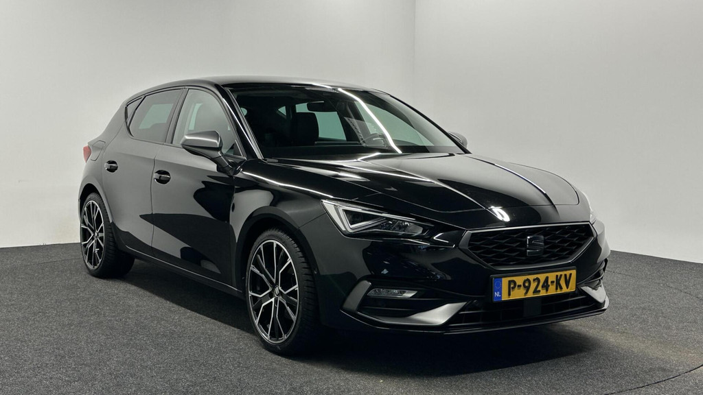 Seat Leon (P924KV) met abonnement