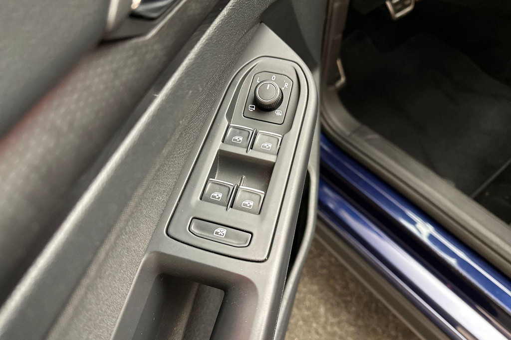 Volkswagen Golf GTE (JZK34J) met abonnement