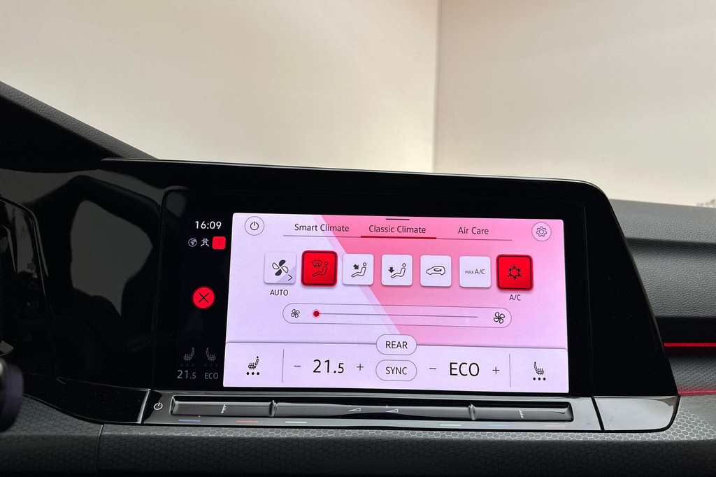 Volkswagen Golf GTE (JZK34J) met abonnement