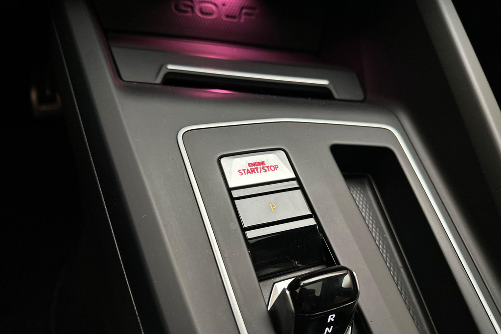 Volkswagen Golf GTE (JZK34J) met abonnement