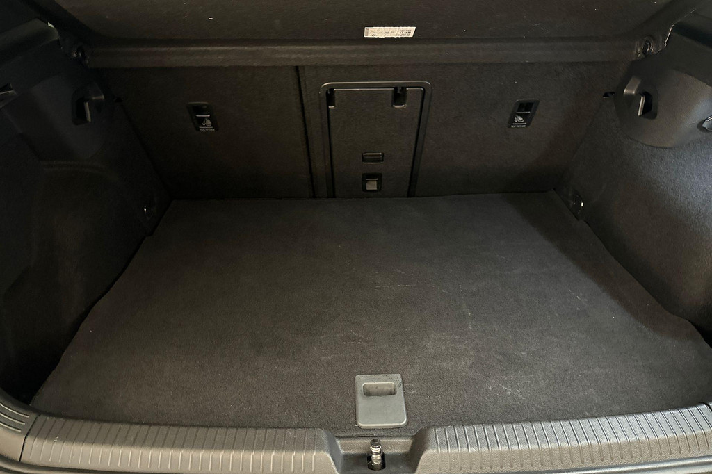 Volkswagen Golf GTE (JZK34J) met abonnement