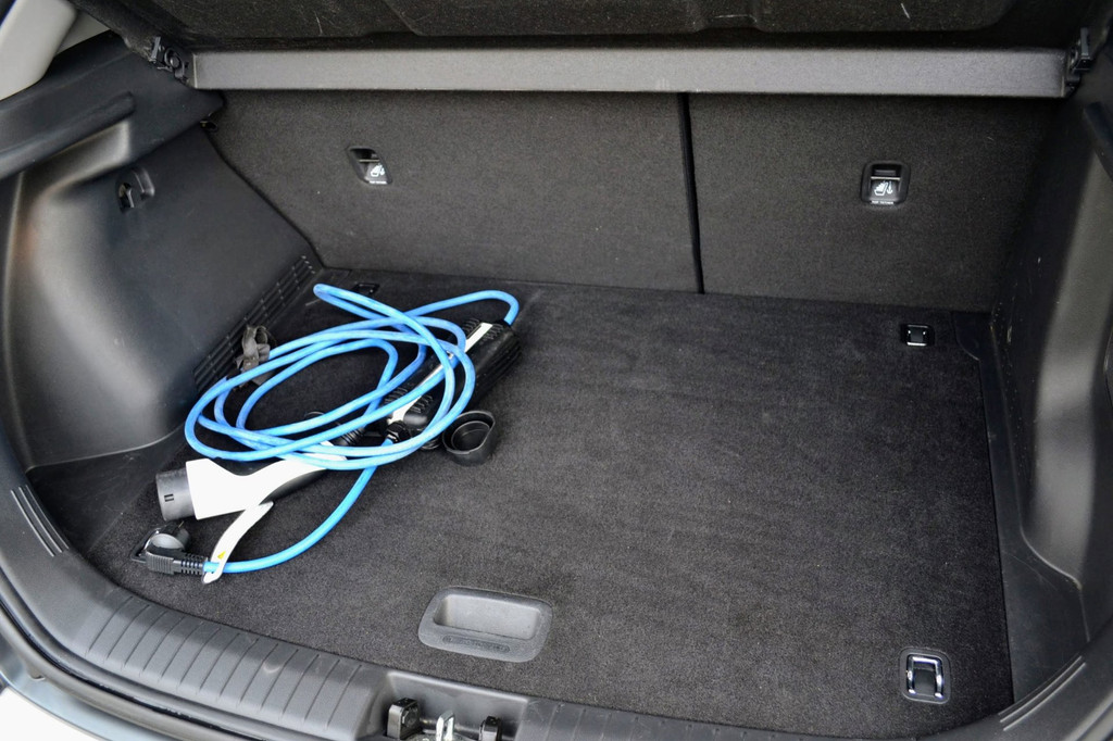 Hyundai Kona (K996JH) met abonnement