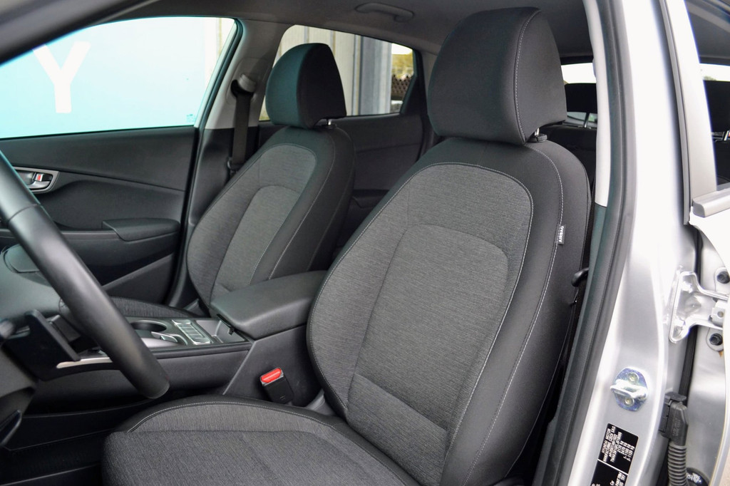 Hyundai Kona (K996JH) met abonnement