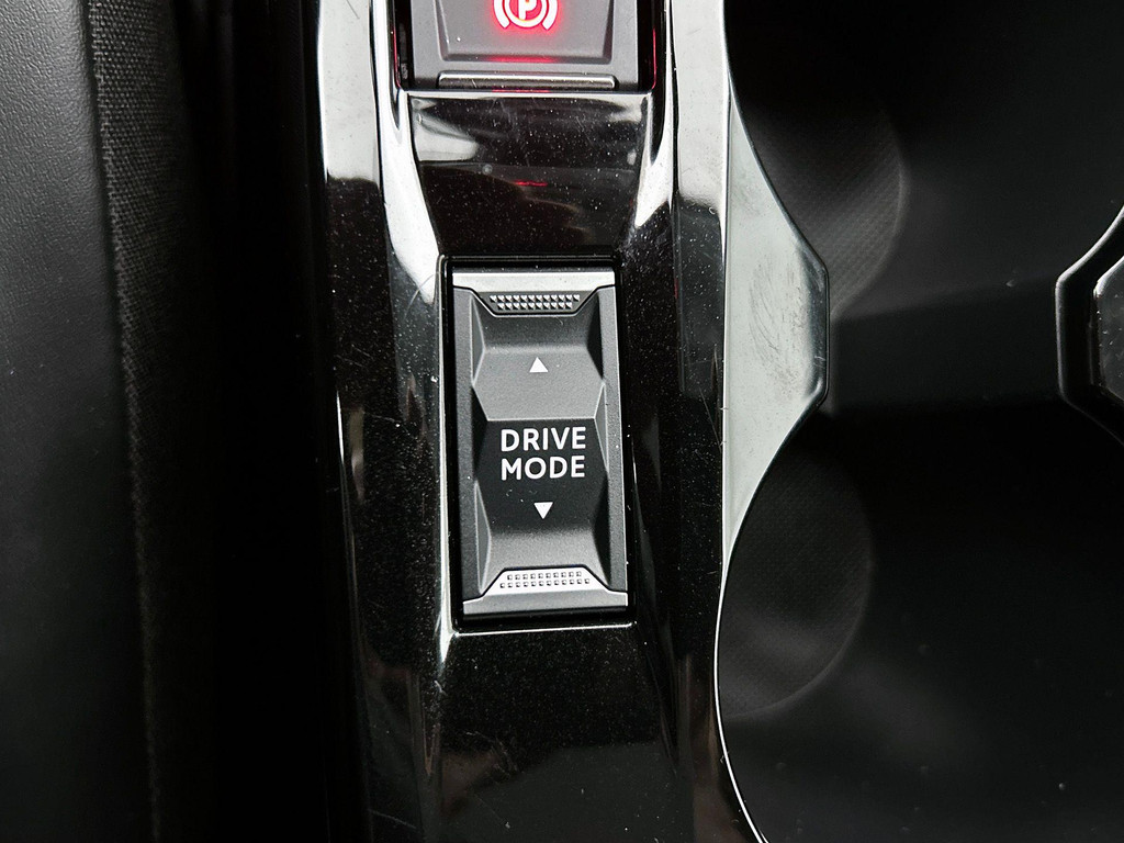 Peugeot 208 (KBK63Z) met abonnement