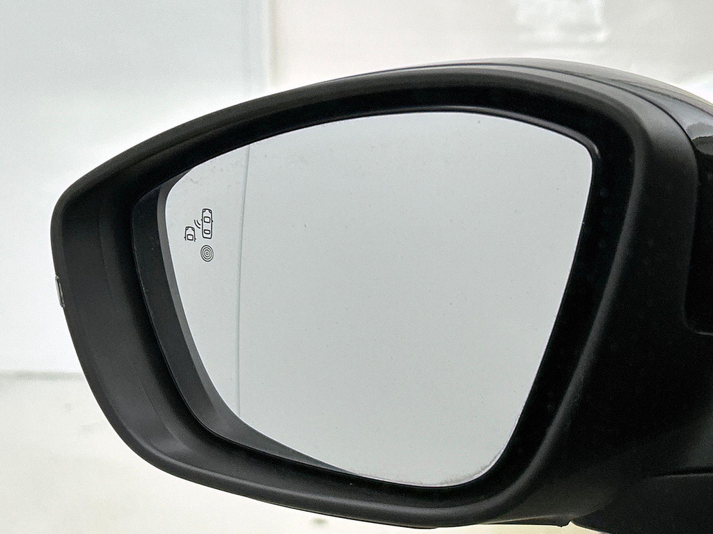 Peugeot 208 (KBK63Z) met abonnement