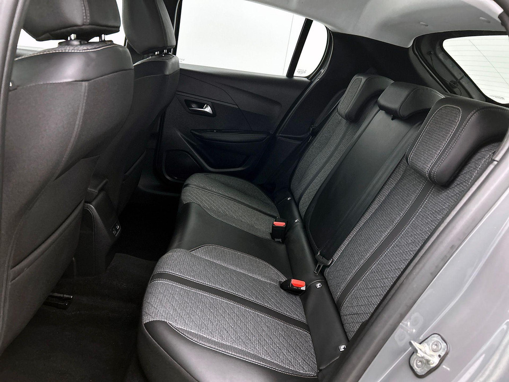 Peugeot 208 (KBK63Z) met abonnement