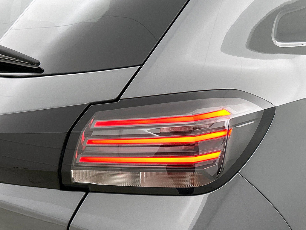 Peugeot 208 (KBK63Z) met abonnement