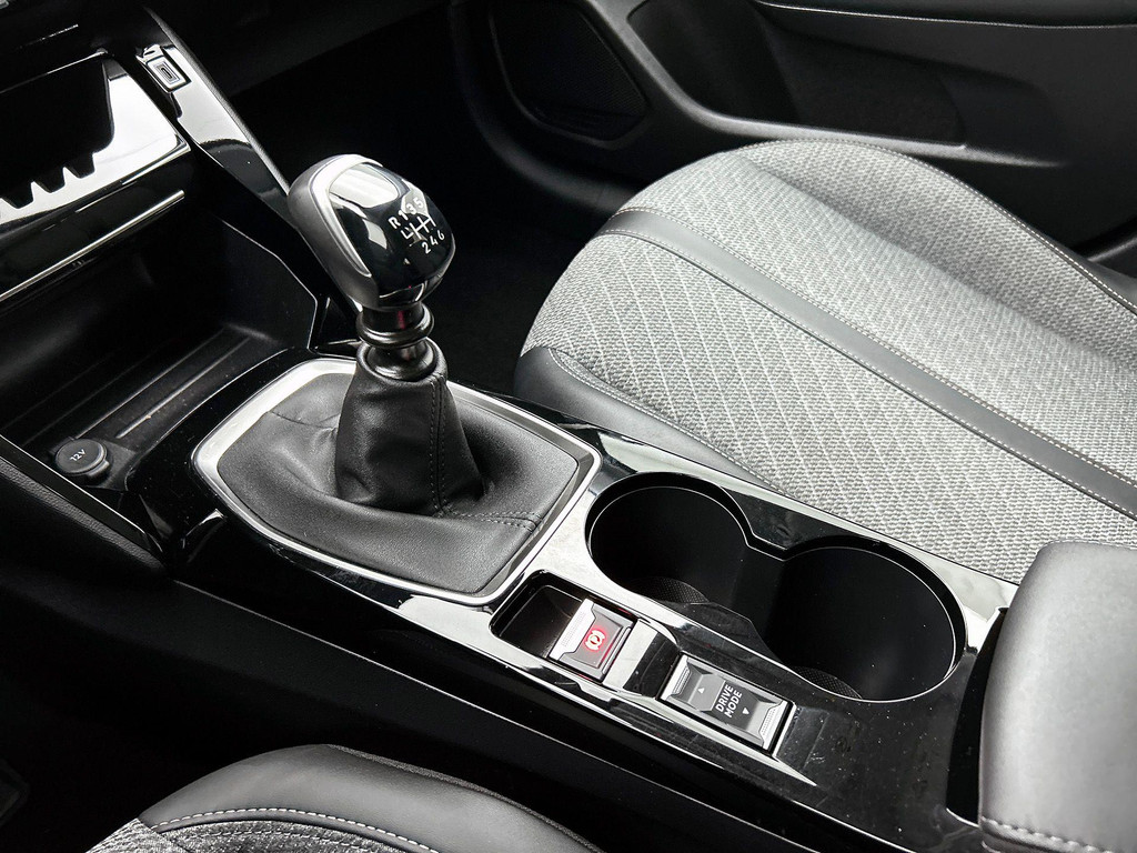 Peugeot 208 (KBK63Z) met abonnement