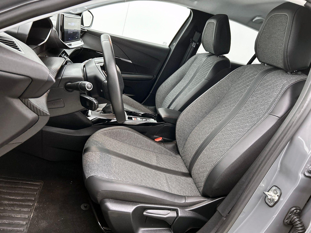 Peugeot 208 (KBK63Z) met abonnement