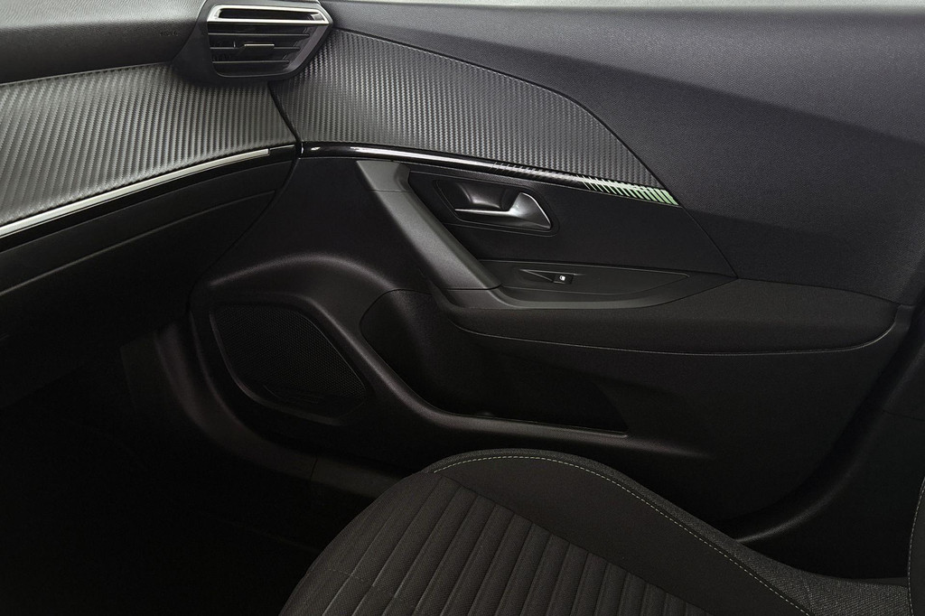 Peugeot 2008 (GHP94N) met abonnement