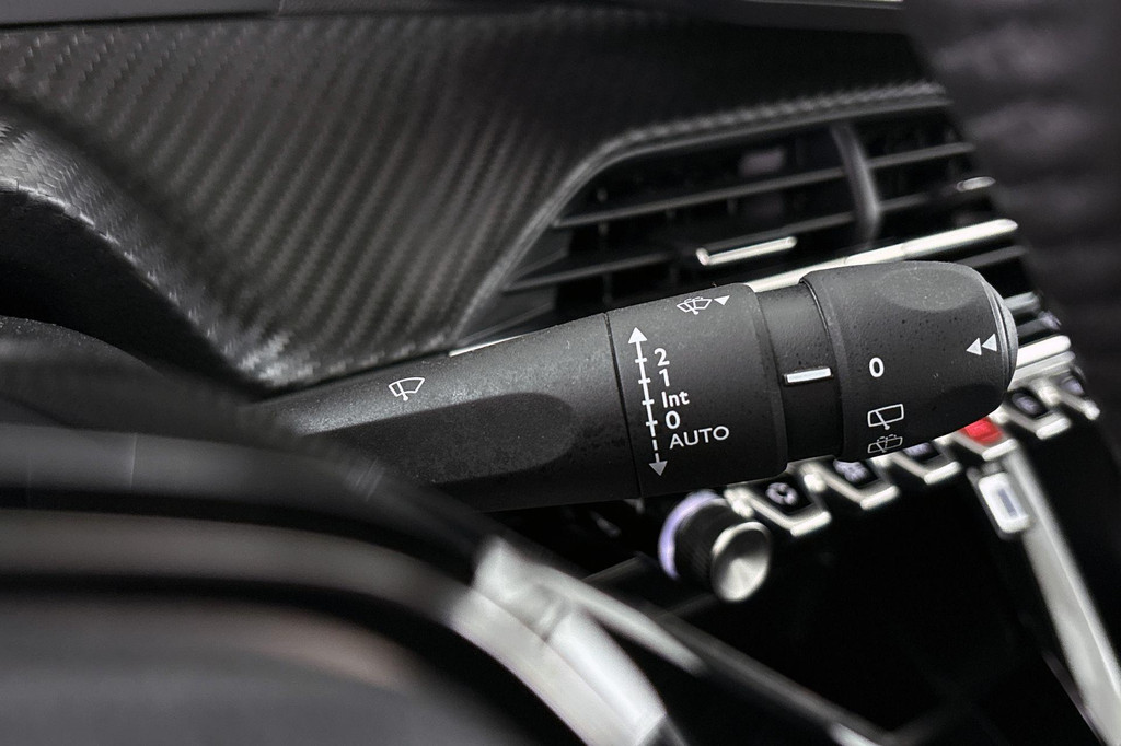 Peugeot 2008 (GHP94N) met abonnement