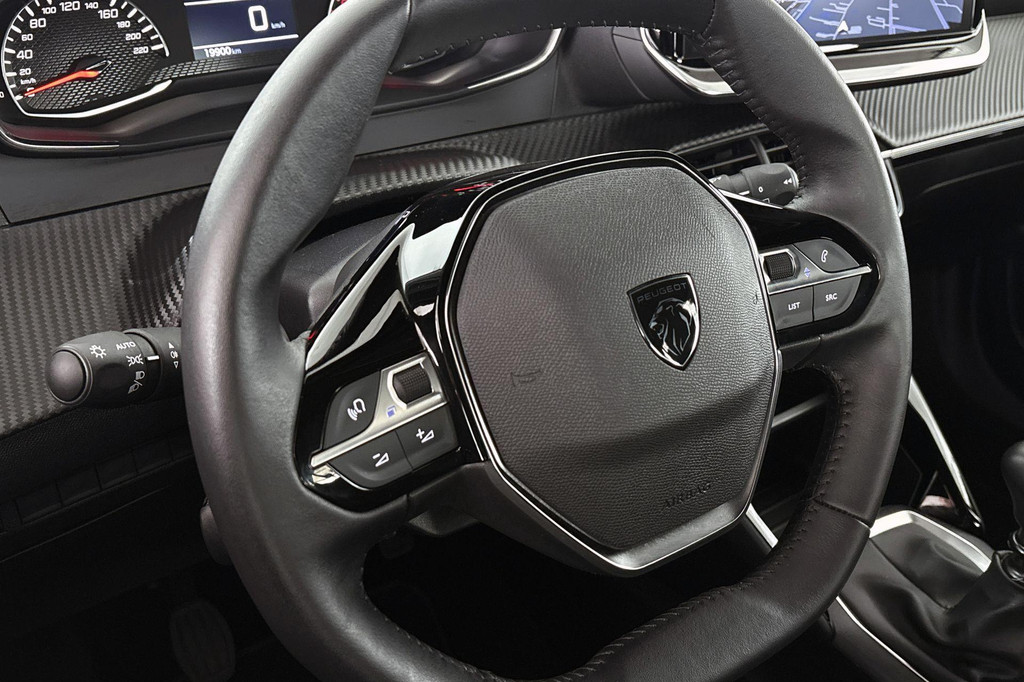 Peugeot 2008 (GHP94N) met abonnement