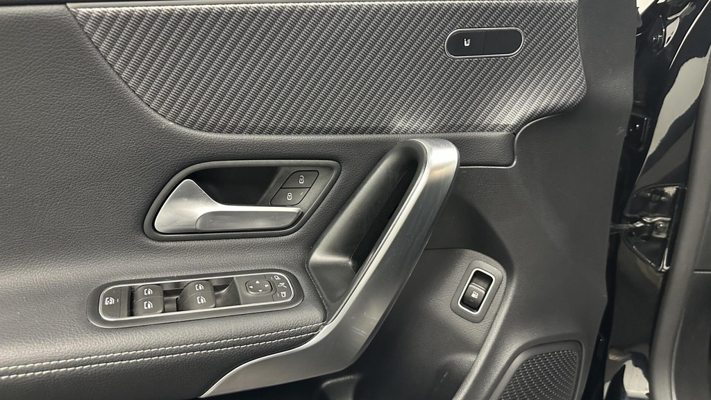 Mercedes-Benz CLA-Klasse (X515DD) met abonnement