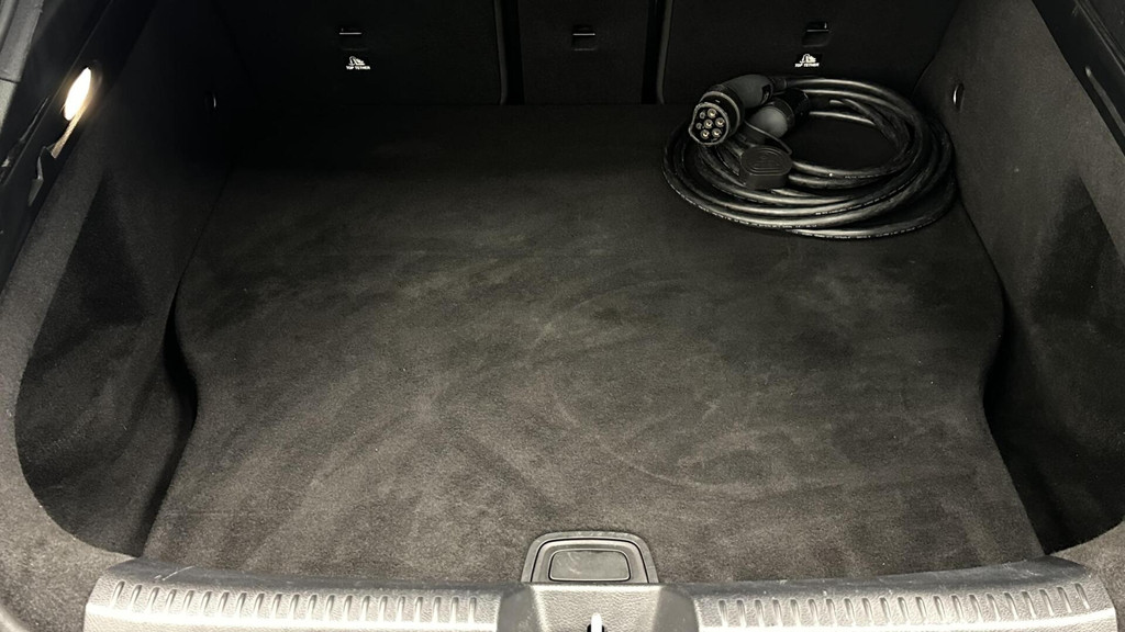 Mercedes-Benz CLA-Klasse (X515DD) met abonnement