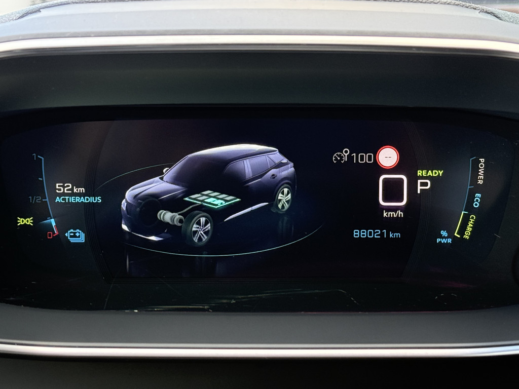 Peugeot e-2008 (T758GG) met abonnement