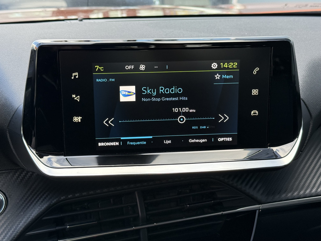 Peugeot e-2008 (T758GG) met abonnement