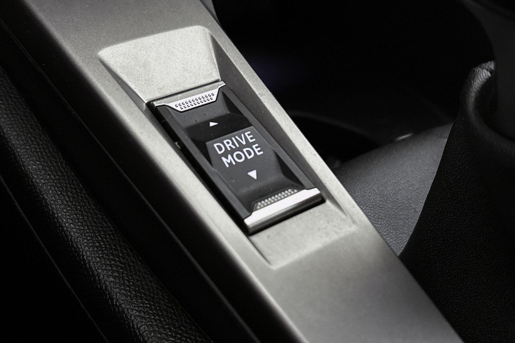 Peugeot 308 (GDH68L) met abonnement