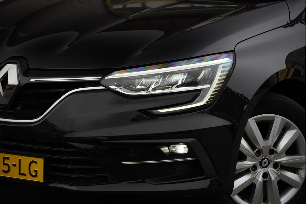 Renault MEGANE Estate (P695LG) met abonnement