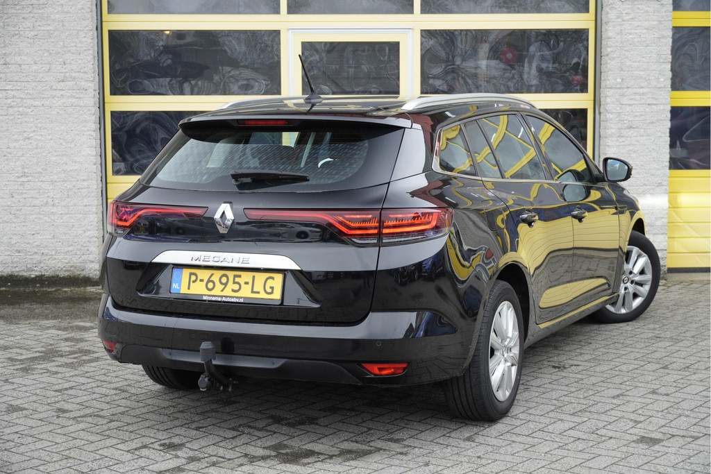 Renault MEGANE Estate (P695LG) met abonnement