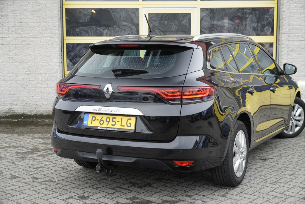 Renault MEGANE Estate (P695LG) met abonnement