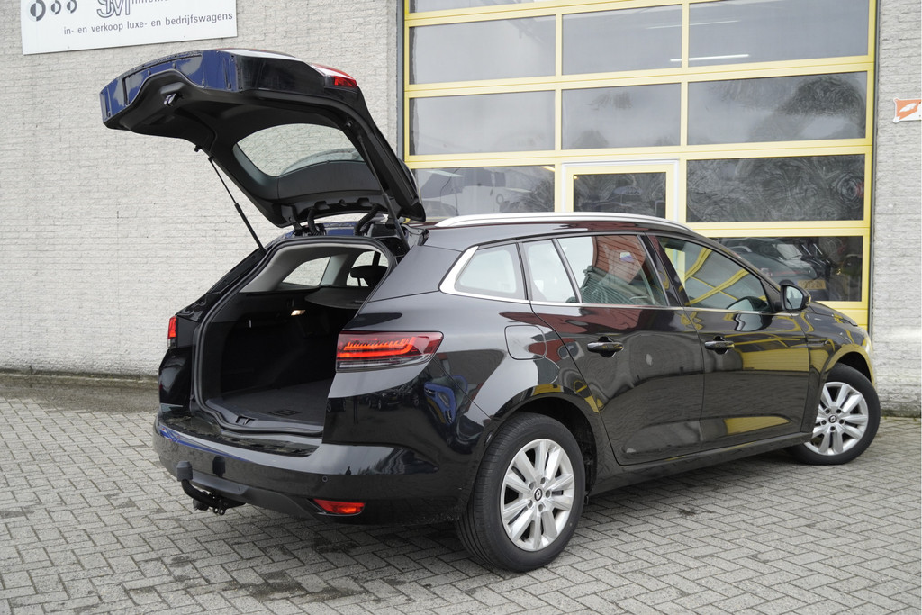 Renault MEGANE Estate (P695LG) met abonnement