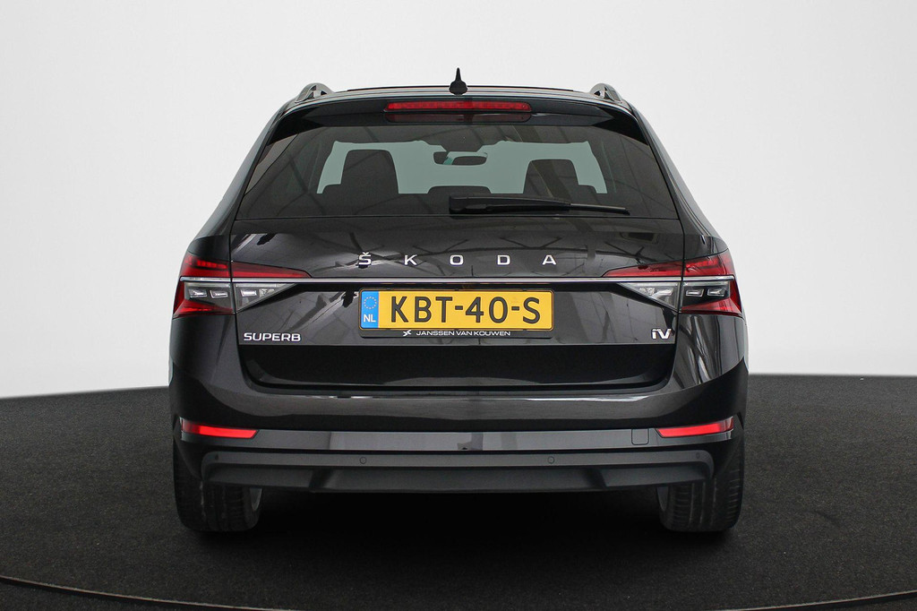 ŠKODA Superb (KBT40S) met abonnement