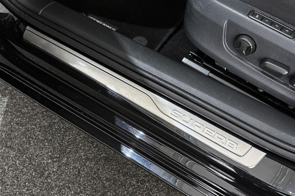 ŠKODA Superb (KBT40S) met abonnement