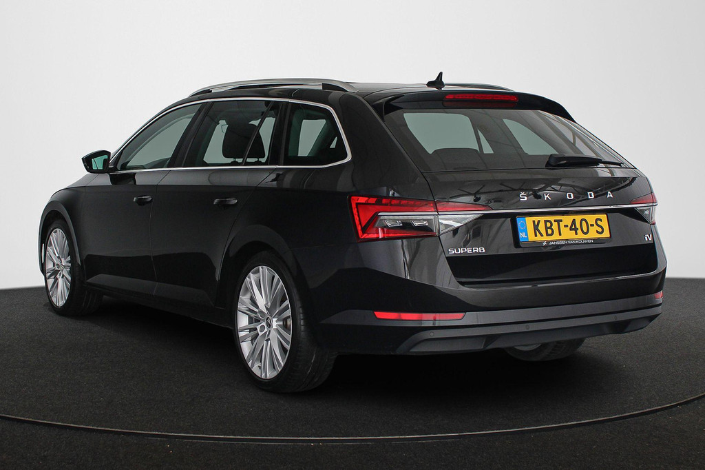 ŠKODA Superb (KBT40S) met abonnement