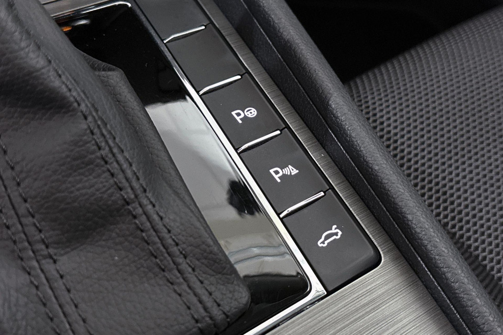 ŠKODA Superb (KBT40S) met abonnement