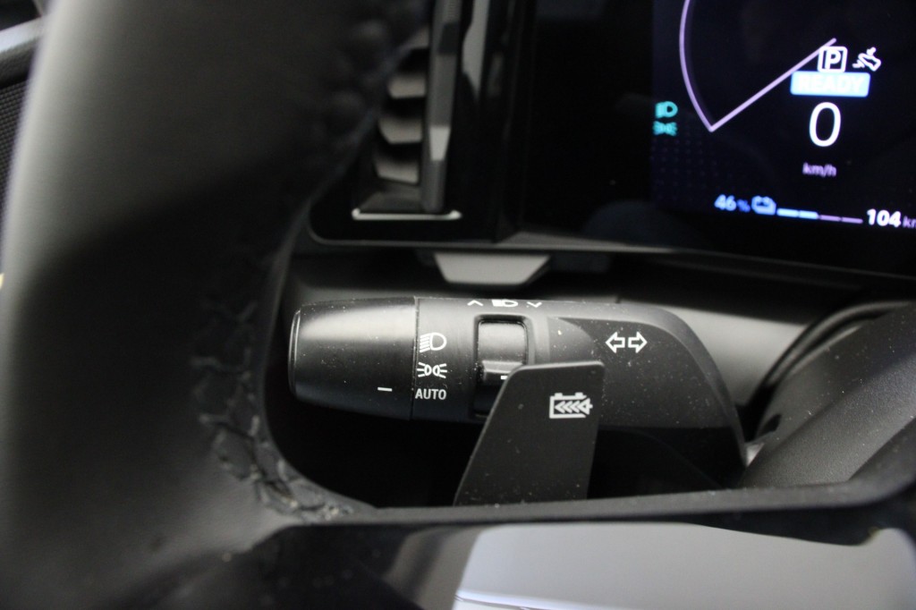 Renault Mégane (X524HT) met abonnement