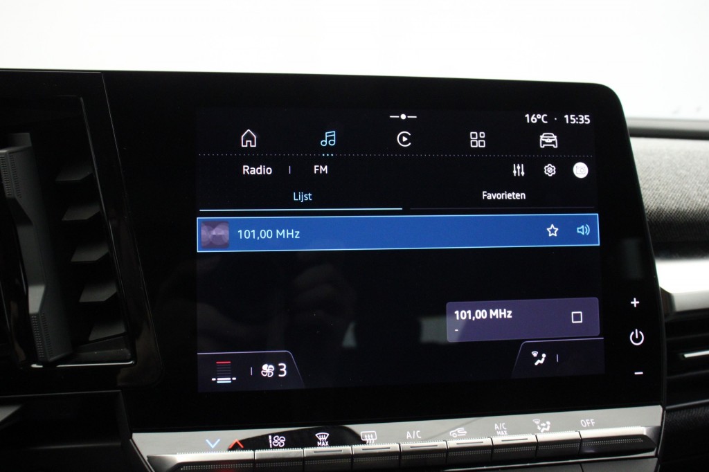 Renault Mégane (X524HT) met abonnement