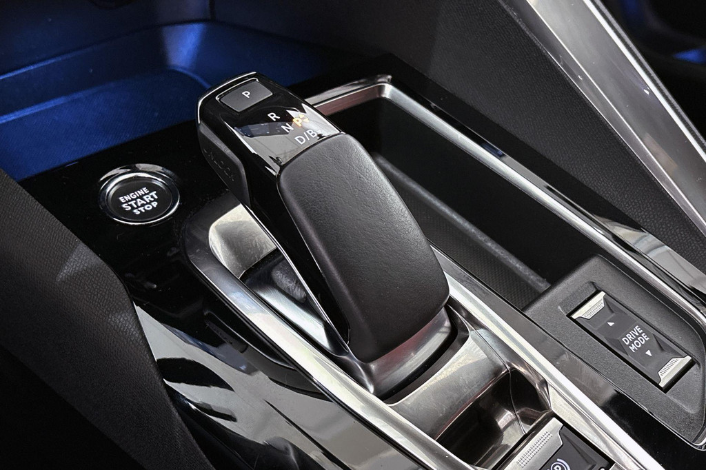 Peugeot 3008 (KBT49T) met abonnement