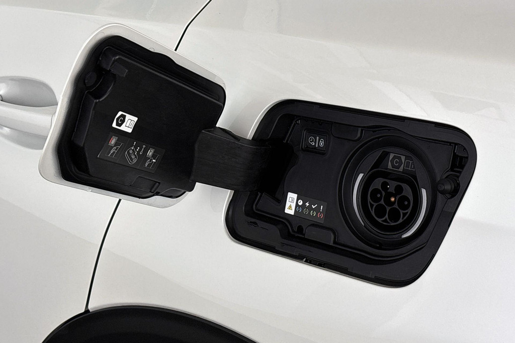 Peugeot 3008 (KBT49T) met abonnement