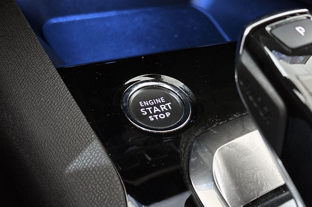 Peugeot 3008 (KBT49T) met abonnement