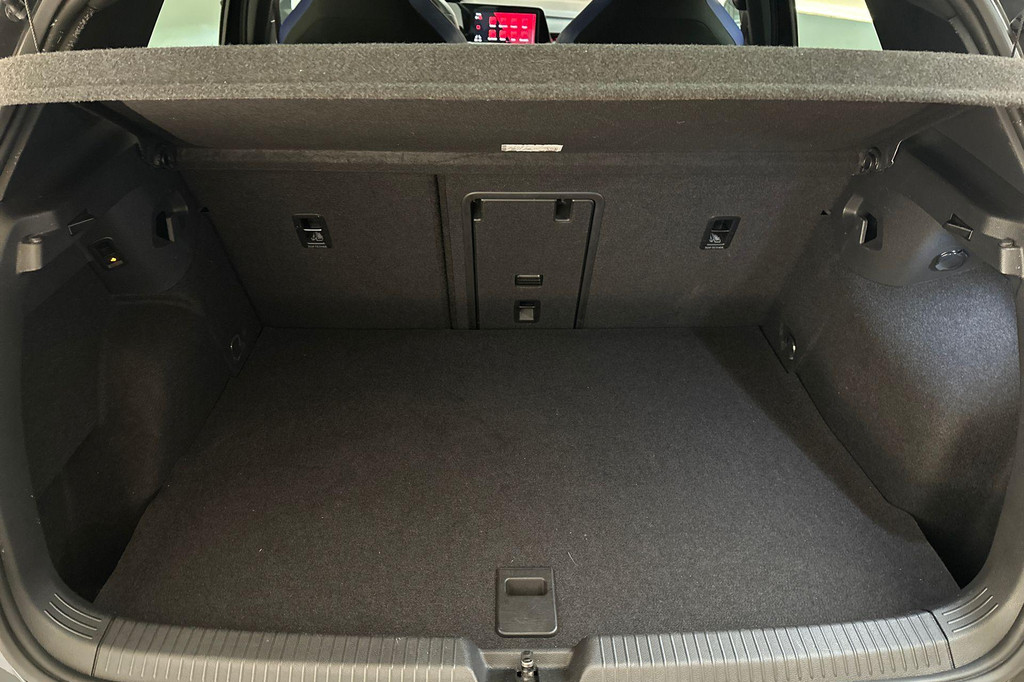 Volkswagen Golf GTE (KBD61V) met abonnement