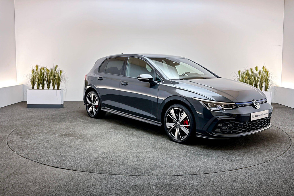Volkswagen Golf GTE (KBD61V) met abonnement