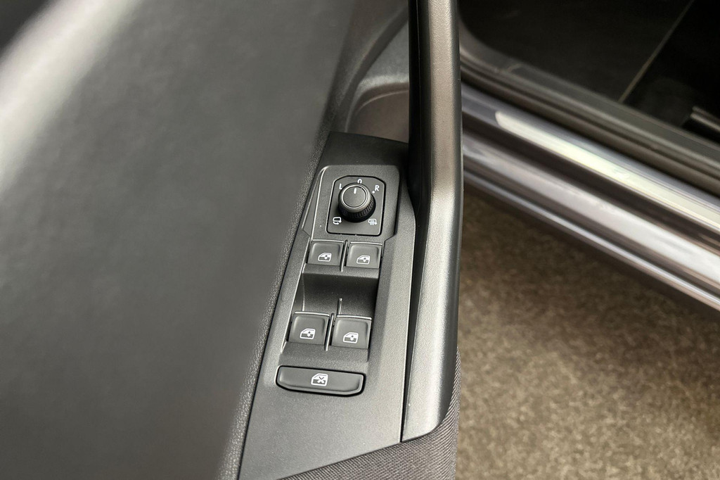 Volkswagen Taigo (JZV63F) met abonnement