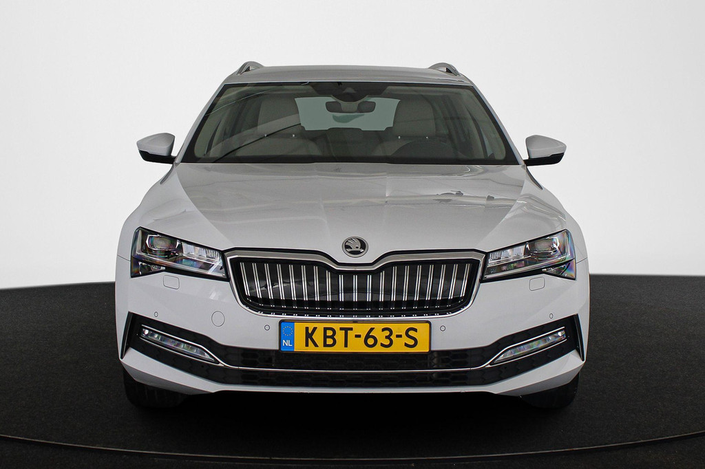 ŠKODA Superb (KBT63S) met abonnement