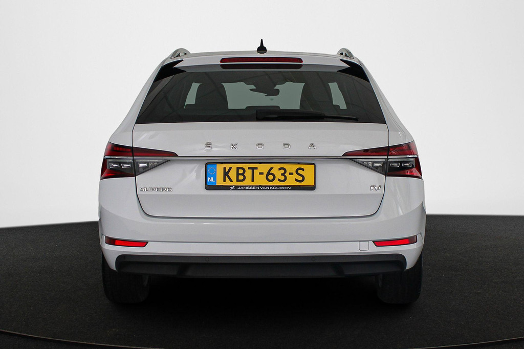 ŠKODA Superb (KBT63S) met abonnement