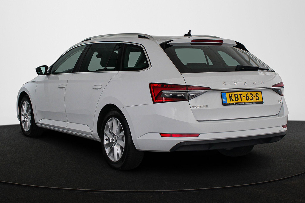 ŠKODA Superb (KBT63S) met abonnement