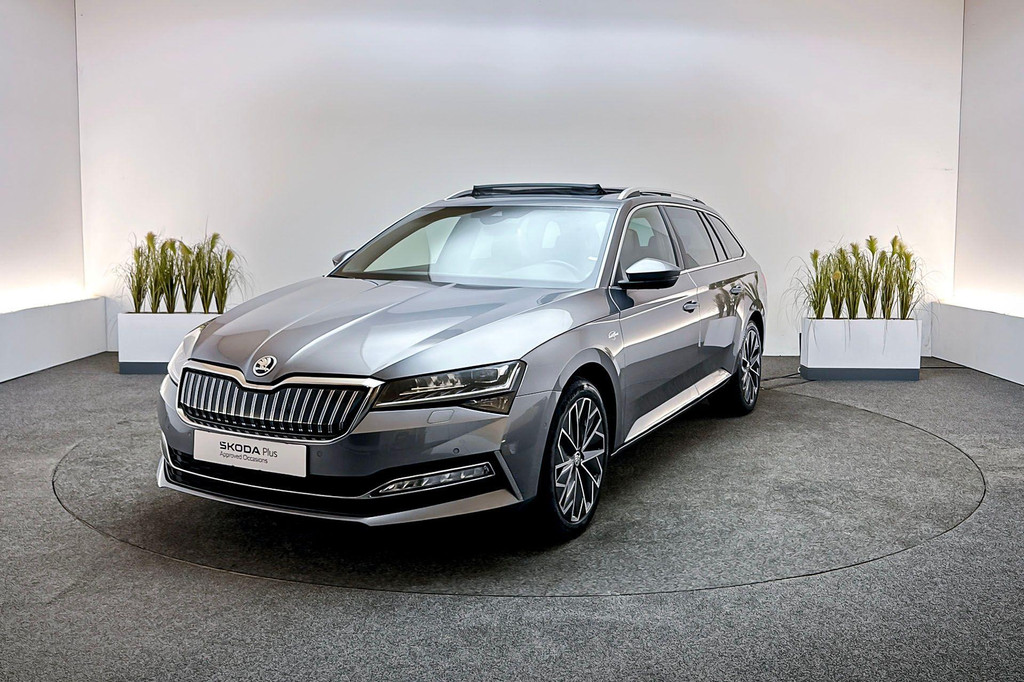 ŠKODA Superb (KBV92D) met abonnement