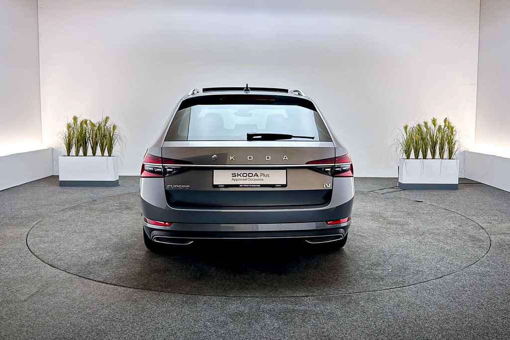 ŠKODA Superb (KBV92D) met abonnement