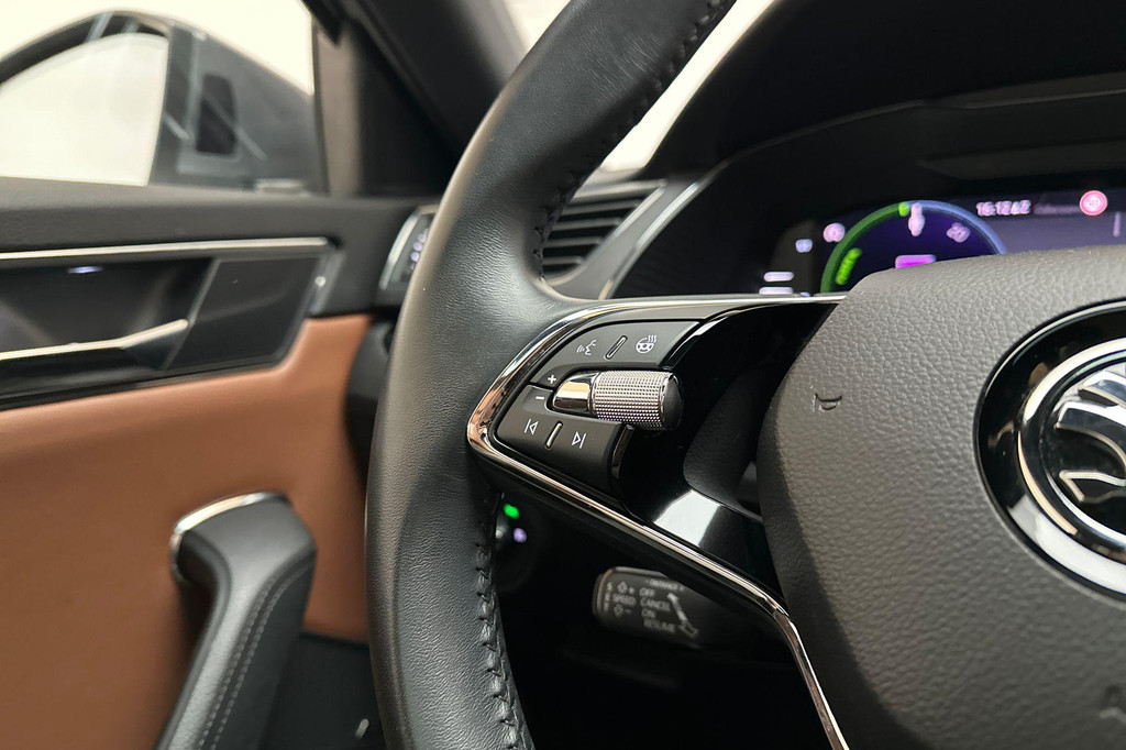 ŠKODA Superb (KBV92D) met abonnement